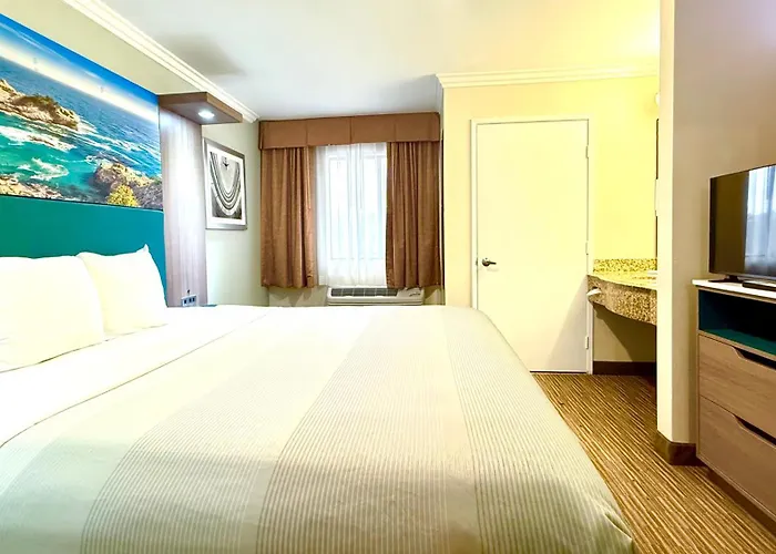 Quality Inn & Suites Los Angeles Airport - Stadium District